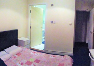 Pretty Flat in Edinburgh Center