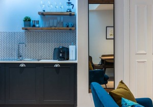 Quiet, central 2 bedroom Royal Mile gem