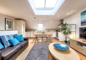 Quiet Mews Street Apartment In The Heart Of Edinburgh