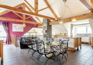 Seaviews and Hot Tub at Admirals Anchor