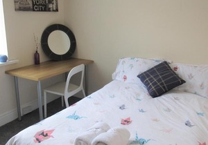 Spacious Flat Heaton