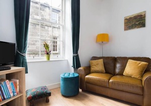 Warm & cosy 2-bedroom apartment in the heart ❤️ of Stockbridge; picturesque area