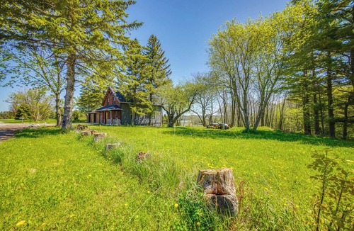 Kewaunee House | 0.5 MI to Kewaunee River: Boat, Fish, Kayak!