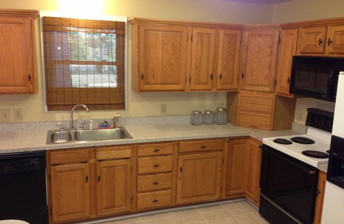 Lexington House | 1.7 miles to KY Horse Park premise ID 12268400-2