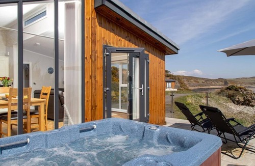 Sandyhills Ski Chalet | 1 Bed in Castle Douglas (oc-rasc1)