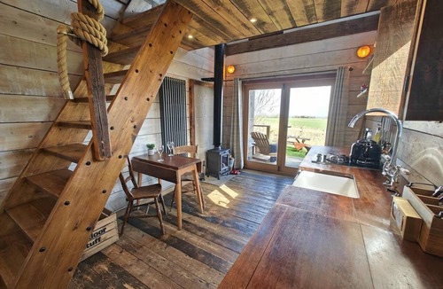 Morpeth Ski Chalet | 1 Bed in Earsdon (oc-l40253)
