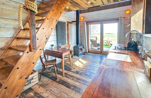 Morpeth Ski Chalet | 1 Bed in Earsdon (oc-l40253)
