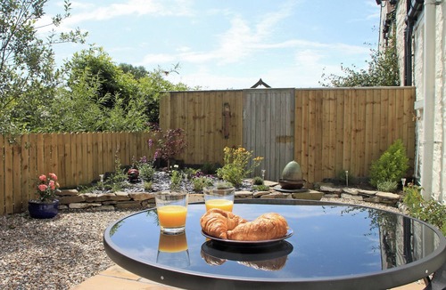 Kirkcudbright Cottage | 1 bedroom accommodation in Borgue, near Kirkcudbright