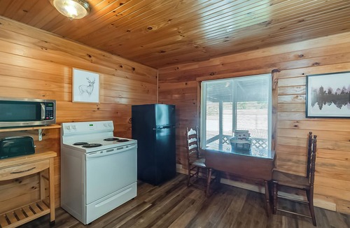 Farmers Cabin | 1 Bedroom Cabin Near Cave Run Lake & Hiking #7