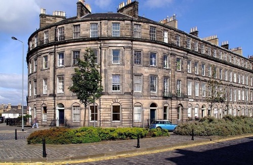 Bonnington Cottage | 1 Bellevue Terrace - sleeps 4 guests in 2 bedrooms