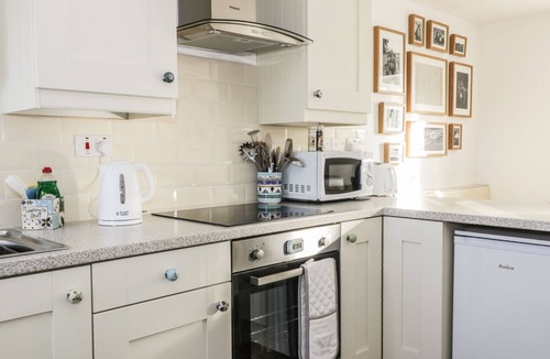Low Brunton Cottage | 1 DUNKIRK COTTAGES, family friendly, with open fire in Humshaugh