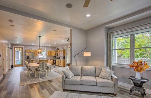 Ludington Apartment | < 1 Mi to Dtwn Ludington: Bright Lower-Level Unit