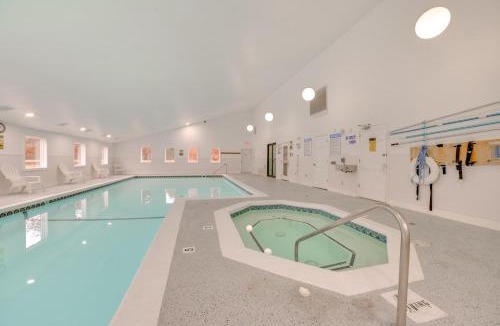 Harbor Springs House | 1 Mi to Nubs Nob Ski Resort: Harbor Springs Condo