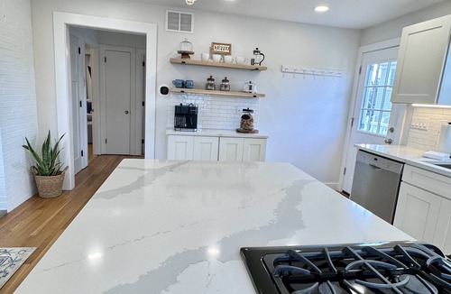East Sandwich House | 1-Min Walk to Private Beach-New Bath -Fire Pit -A/C -Now BOOKING for 2027!