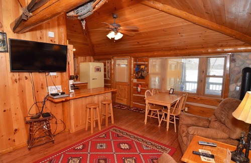 Hayward House | 1 ROOM 1 BATHROOM SLEEPS 2