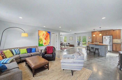 East Sandwich House | 100 Wing Blvd - Luxury Cape Cod Retreat: Private Beach Access, Ocean Views