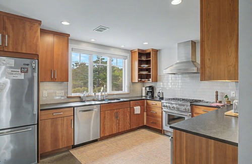 East Sandwich House | 100 Wing Blvd - Luxury Cape Cod Retreat: Private Beach Access, Ocean Views