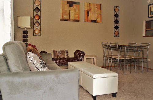 Grand Forks Apartment | 102 m² Apartment ∙ 2 bedrooms ∙ 4 guests