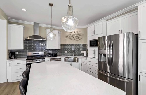 Marblehead House | 10850 E Bayshore Road 42