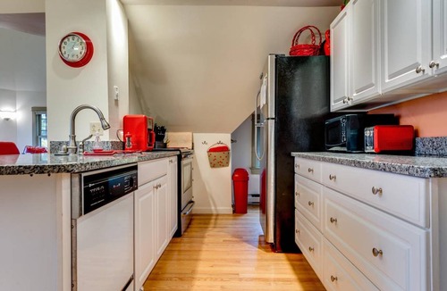 Chautauqua Condo | 113 m² Condo ∙ 4 bedrooms ∙ 6 guests