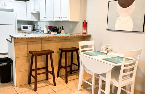 Franklin Apartment | #13 Modern 2 BR WD in Apt Unit