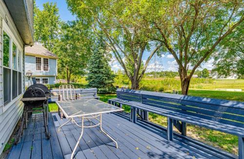 Acton House | 14 Mi to Lucas Oil Stadium: Fire Pit & Grill!