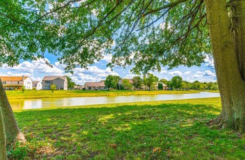 Acton House | 14 Mi to Lucas Oil Stadium: Fire Pit & Grill!