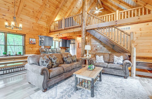 Logan Cottage | 15 Mi to Hocking Hills: Secluded Cabin w/Hot Tub