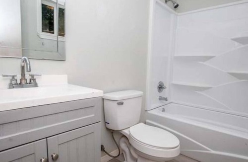 Antioch House | 15 min to downtown, great outdoor entertainment, 3b 2ba cozy home