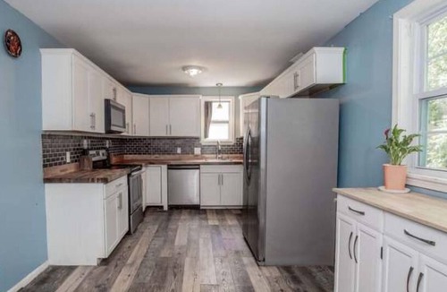 Antioch House | 15 min to downtown, great outdoor entertainment, 3b 2ba cozy home
