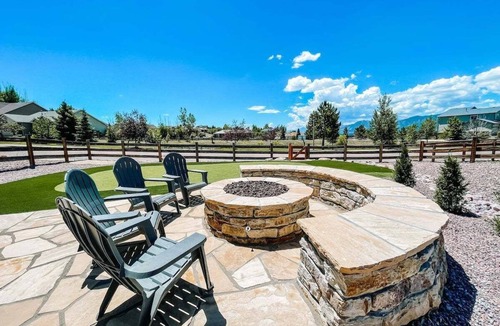 Gleneagle Cottage | 15524 Candle Creek