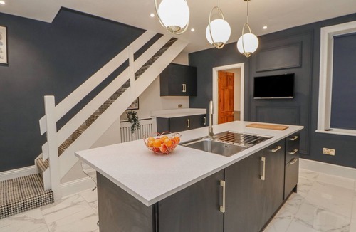 South Shields Cottage | 16 SEAFIELD TERRACE, pet friendly, with hot tub in South Shields