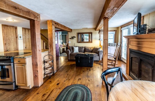 Town of Jerusalem House | 165+ private feet of direct lake frontage, with dock, grill, kayak