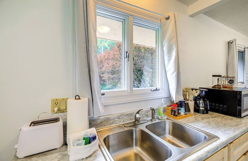 Wolford Apartment | 17 Mi to Coal Canyon Trail: Scenic Mtn-view Apt!