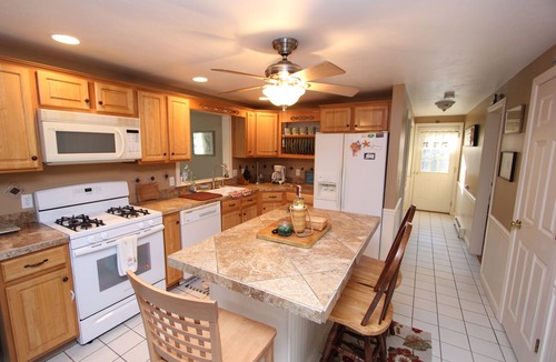 Sandwich House | 18 Great Hill Rd - Pet-friendly home, close to pond beach and tennis