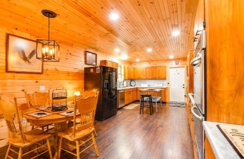 Beattyville Apartment | 18 Mi to Red River Gorge: Beattyville Retreat