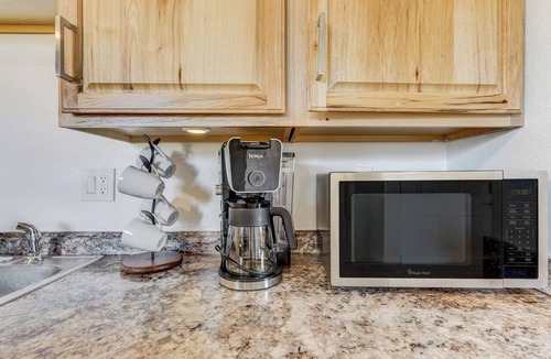 Cimarron Hills Apartment | 180° Mountain Range Views and Centrally Located