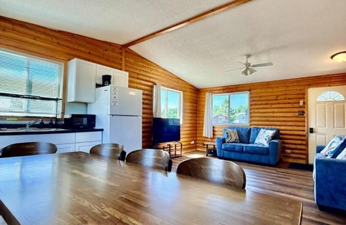 Grand Marais Villa | 1818 Trailside Birch - Cabin 1