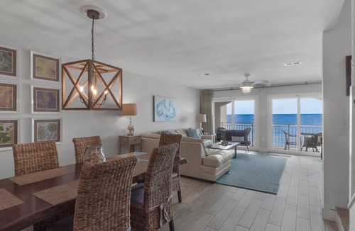 Seagrove Beach Apartment | 184 m² Apartment ∙ 3 bedrooms ∙ 10 guests