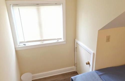 Waterbury House | 1950s Charm In The Heart Of Waterbury