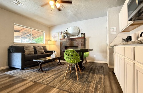 Central Oklahoma City Apartment | 1BR near Integris Children's with a desk — built for nurses and work stays #20C