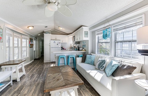 Miramar Beach Cottage | 2.5 Blocks to Beach! ‘Miramar Tropical Cabana'