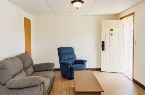 Wolf Point Hotel | 2 Affordable Rooms Perfect for Short Visits - Borge Park Complex - 1.1 miles