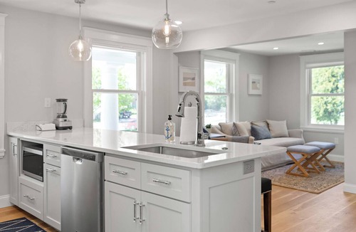 Andover Apartment | 2 Bed, 1.5 Bath Stunning Apartment, Central Andover Location