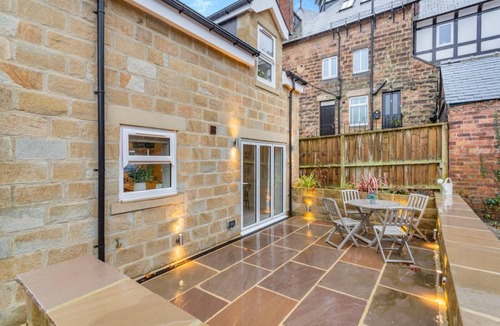 Harrogate Cottage | 2 Bed in Harrogate (oc-w30111)