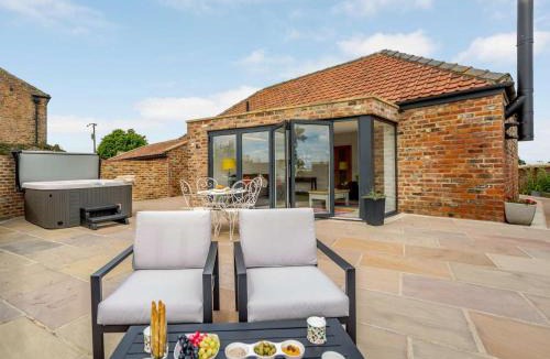 Northallerton House | 2 Bed in Northallerton oc-83398