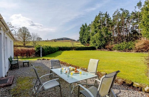 Whitebridge House | 2 Bed in Whitebridge (oc-ca148)