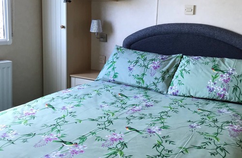 Monreith Cabin | 2 Bed-sleeps4-beachfront-free Parking