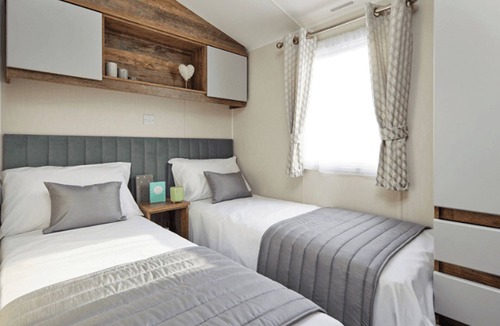 Cresswell House | 2 bedroom accommodation in Cresswell beach