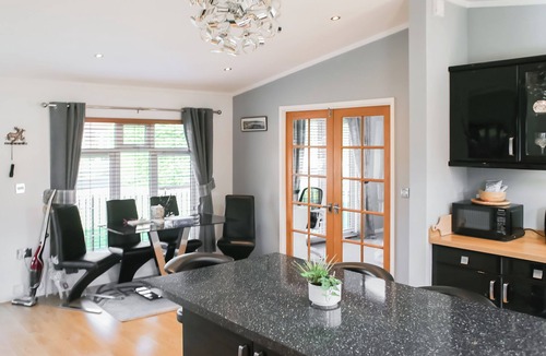 Auchterarder Apartment | 2 bedroom accommodation in Auchterarder, near Gleneagles